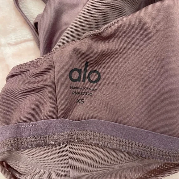 Alo Yoga Lavish Bra, Size XS - Picture 6 of 6